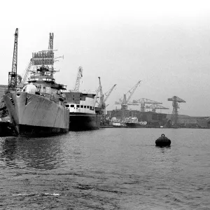 HMS Bristol Type 82 Destroyer Print 1969 Launch HMS Bristol Type 82 Destroyer Print 1969 Launch