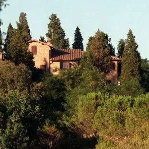 Tony Blair's 1997 Tuscany Holiday Home Print