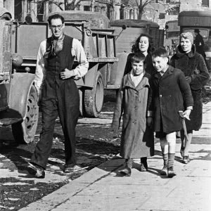 Homeless Chelsea residents, who lost their home during the previous nights air raid Homeless Chelsea residents, who lost their home during the previous nights air raid