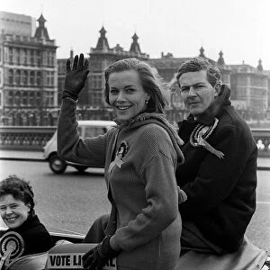 Honor Blackman Actress, Mar 1966 gave support to Tom Houston who is contesting