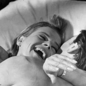Honor Blackman and Laurence Harvey in Bed, Life at the Top Print