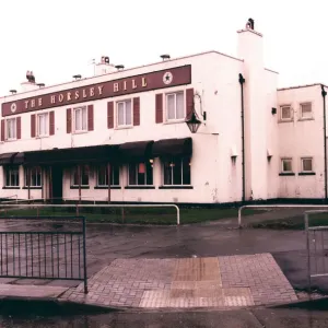 Black and white Print of The Horsley Hill Hotel