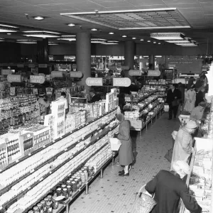 House wives seen here at the Bexleyheath Co-Op supermarket doing the weekly House wives seen here at the Bexleyheath Co-Op supermarket doing the weekly