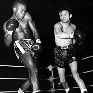 Howard Winstone v Rafiu King Boxing July 1968