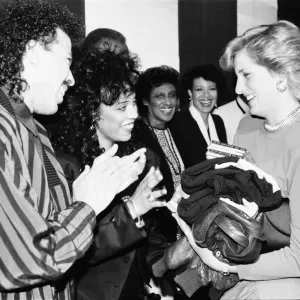 HRH Princess Diana Meets Lionel Richie Print 6th May 1987 HRH Princess Diana Meets Lionel Richie Print 6th May 1987