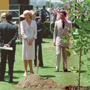 HRH Princess Diana, The Princess of Wales during her tour of Australia in 1988 HRH Princess Diana, The Princess of Wales during her tour of Australia in 1988