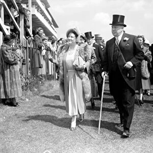 HRH Queen Elizabeth Queen Mother with Lord Rosebery at The Derby