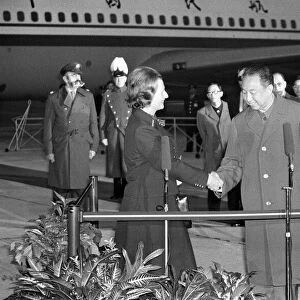 Hua Kuo Feng, Chairman of the Chinese Peoples Republic, greeting Margaret Thatcher