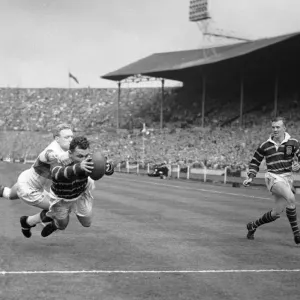 Huddersfield score a try in the Rugby League Cup Final at Wembley Huddersfield score a try in the Rugby League Cup Final at Wembley