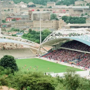 Huddersfield Town 0-1 Wycombe Wanderers, partido de liga de la Segunda División en el Alfred McAlpine.