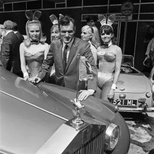 Hugh Hefner Arrives in London, 1966 Print (01064)