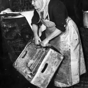 A Hull fish wife. February 1968