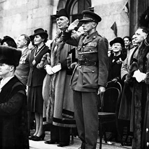 Hull Victory Parade. Among those at the saluting base when Sheriff (Ald. H. W