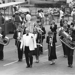 Skelmanthorpe Carnival Procession Print, 21st August 1988
