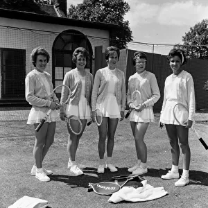 The Hurlingham Club pre-Wimbledon party. The USA team including Carole Caldwell