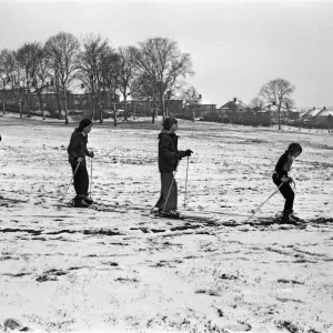 Ilmington Road School pupils skiing. 4th February 1976 Ilmington Road School pupils skiing. 4th February 1976