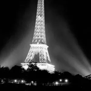 Eiffel Tower Print, Paris 1960