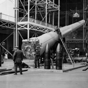 18-inch Naval Gun Print, Imperial War Museum Arrival 1920