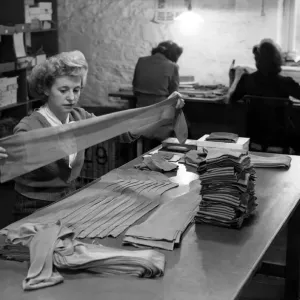 Industry: stocking manufacture. Circa 1940s P017762 Industry: stocking manufacture. Circa 1940s P017762