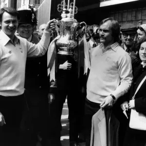 Ipswich Town Manager Bobby Robson with team captain Mick Mills depart from the Royal