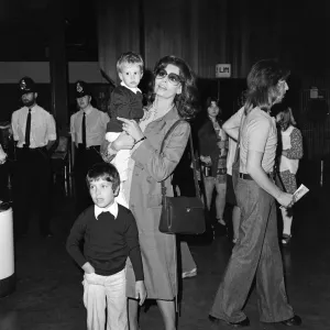 Italian Actress Sophia Loren Print at Heathrow Airport Italian Actress Sophia Loren Print at Heathrow Airport