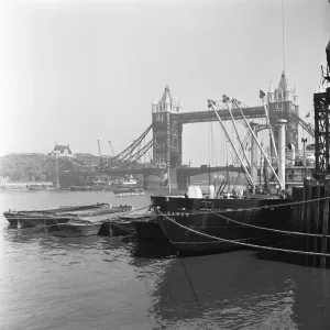 The Italian general cargo ship Vallisarco seen here unloading its cargo at Hays Wharf in The Italian general cargo ship Vallisarco seen here unloading its cargo at Hays Wharf in