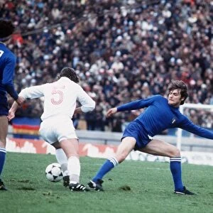 Italy v Hungary World Cup 1978 footballs Zombori no 5 G Antognoni referee R