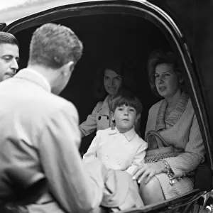 Jacqueline Kennedy, John F. Kennedy, Jr. and the Duchess of Alba pictured in a car