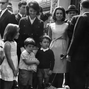 Jacqueline Kennedy in London, May 1965 Print