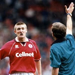 Jamie Pollock disagrees with the ref, Middlesbrough FC v Chelsea, 26th August 1995