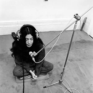 Japanese artist and singer Yoko Ono. 1967 A1313-014