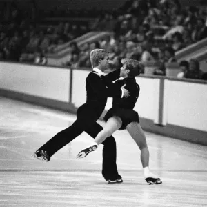 Jayne Torvill and Christopher Dean ice skating in Nottingham. 20th November 1983 Jayne Torvill and Christopher Dean ice skating in Nottingham. 20th November 1983