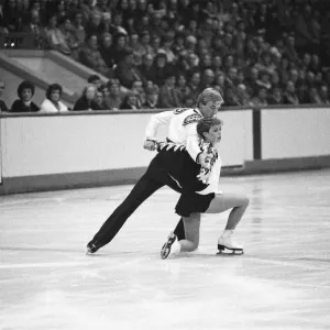 Jayne Torvill and Christopher Dean ice skating in Nottingham. 20th November 1983 Jayne Torvill and Christopher Dean ice skating in Nottingham. 20th November 1983