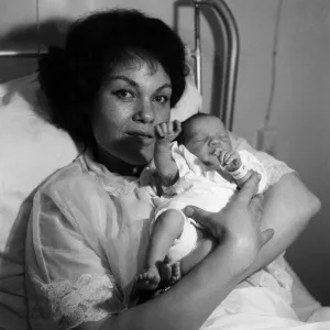 Cleo Laine with Baby Jacqueline Print, 6th February 1963
