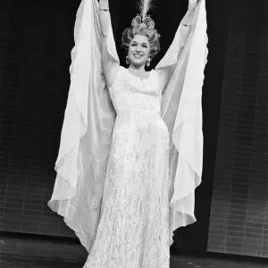 Jill Gascoine, stars as Dorothy Brock in the West End musical 42nd Street Jill Gascoine, stars as Dorothy Brock in the West End musical 42nd Street