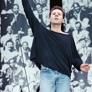 Jim Kerr, singer with the group Simple Minds, performing at the Nelson Mandela 70th