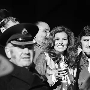 JIMMY HILL AND RAQUEL WELCH NOVEMBER 1972 Y2K