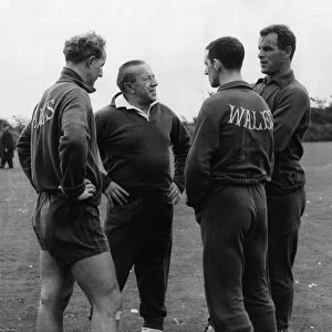 Jimmy Murphy, Wales Team Manager talks tactics with Ivor Alchurch