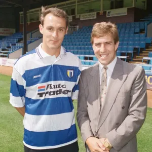 Jimmy Quinn signing for Reading Football Club. July 1992 Jimmy Quinn signing for Reading Football Club. July 1992