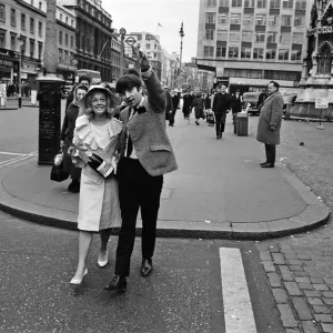 Jimmy Tarbuck in London with Miss Liverpool Maureen Martin. 28th February 1966 Jimmy Tarbuck in London with Miss Liverpool Maureen Martin. 28th February 1966
