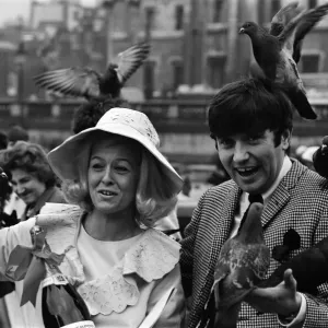 Jimmy Tarbuck in Trafalgar Square, London with Miss Liverpool Maureen Martin Jimmy Tarbuck in Trafalgar Square, London with Miss Liverpool Maureen Martin