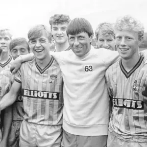 Joe Elliott Signs Coventry City Youth Shirt Deal Print 30th September 1986