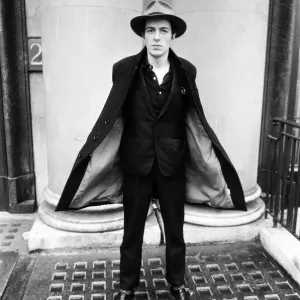 Joe Strummer, lead vocalist of English punk rock band The Clash. 16th January 1981 Joe Strummer, lead vocalist of English punk rock band The Clash. 16th January 1981