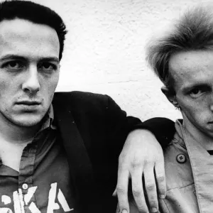 Black and white Print of Joe Strummer and Mick Jones