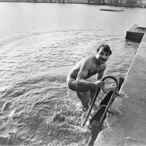 John Anthony Conteh, MBE (born 27 May 1951) is a British former professional boxer who John Anthony Conteh, MBE (born 27 May 1951) is a British former professional boxer who