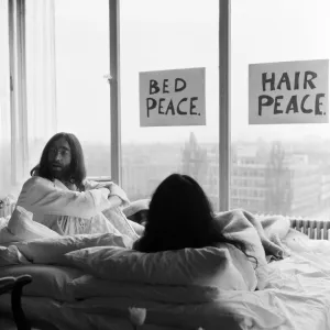 John Lennon and his wife Yoko Ono stage a bed in in a hotel in Amsterdam John Lennon and his wife Yoko Ono stage a bed in in a hotel in Amsterdam