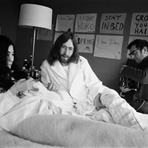 John Lennon and his wife Yoko Ono stage a bed in in a hotel in Amsterdam John Lennon and his wife Yoko Ono stage a bed in in a hotel in Amsterdam