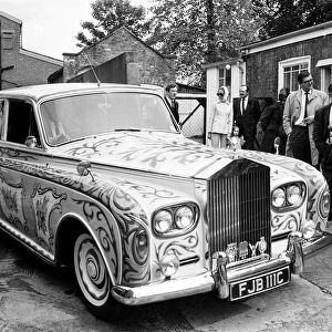 John Lennons refurbished Rolls, a £6, 000 1965 Phantom V