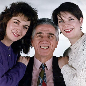 Johnny Beattie comedian with daughters Maureen Beattie and Louise Beattie