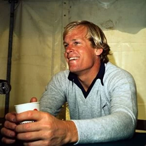 Johnny Miller golfer at press conference April 1987